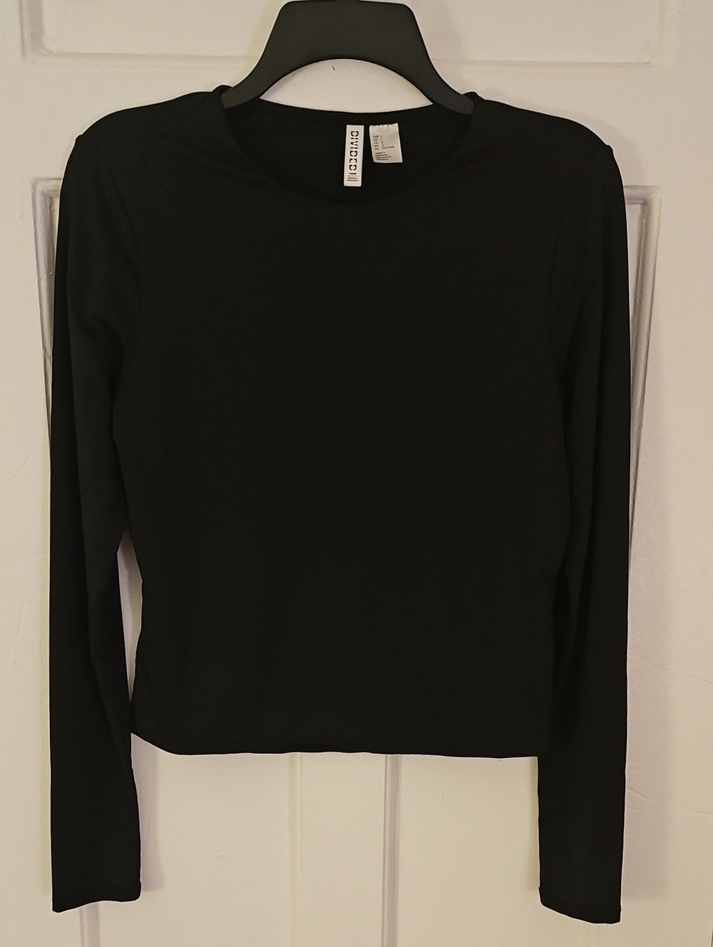 Divided H&M Black Long-Sleeve Crewneck Top